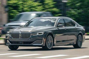 Private Arrival Newark Liberty Airport EWR to Manhattan by Sedan