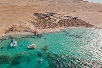 Hurghada Two Island Trip Snorkel Lunch