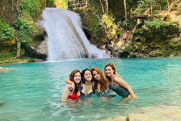 Nature Seeker’s Green Grotto Cave and Blue Hole