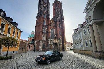 Private Wroclaw Retro Ride Tour In Vintage Mercedes