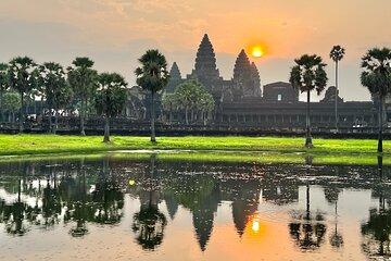 Private Angkor Wat Sunrise Tour with Lunch Included