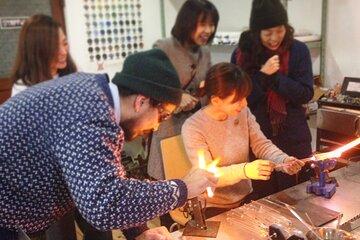 Glass Experience Studio: Craft Your Own Unique Accessories