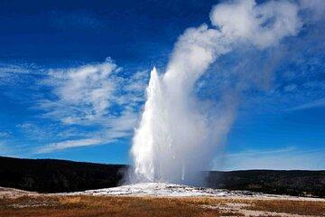 Lodging at Old Faithful-Yellowstone&Grand Teton Small Group 5-Day