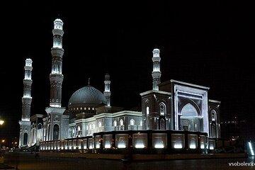 Guided Night Time Tour of Astana in a Private Car
