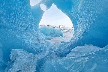 4 Day South Coast Blue Ice Cave and Glacier Lagoon