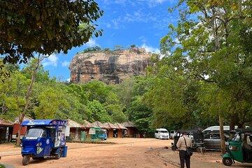 Kandy to Sigiriya and Dambulla Day Tour by Private Car or Tuk Tuk