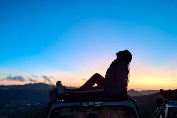 Private Jeep Sunrise Volcano & Black Lava Tour