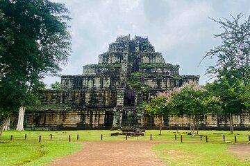 Full-Day Koh Ker and Beng Mealea Temple Tour from Siem Reap