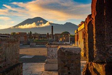 Pompeii Excavations and Mount Vesuvius Excursion from Salerno