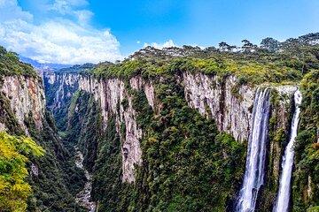 Canyon Adventure: Trail & Picnic Experience at Itaimbezinho