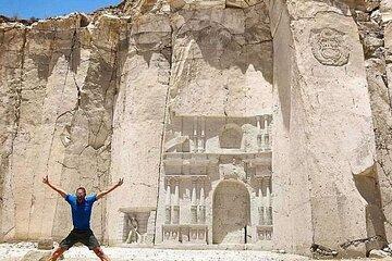 Tour to La Ruta del Sillar and Culesbrillas in Arequipa