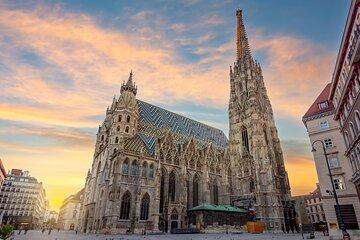 Guided Tour Stephens Cathedral And City Center