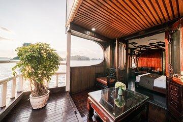 4 Star Cruise in Bai Tu Long Bay Voyage from Hanoi