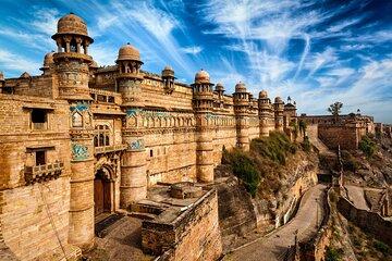 A Day Tour of Gwalior from Agra with Local Guide Service