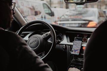 Private Gatwick Airport Transfer to from London Hotel Meet&Greet