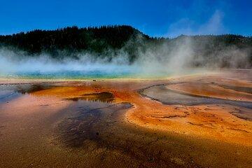 Couples Do It All Yellowstone 4 day/3 nights All 5 Entrances Tour