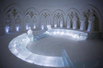 Visit Snow Village (private tour from Levi)