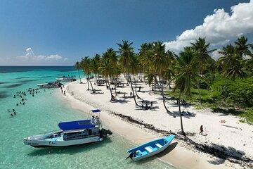 Mein Schiff at La Romana port: Saona Island