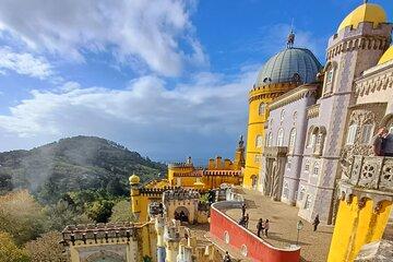 Private Tour to Sintra & Pena Palace, Cascais & Roca