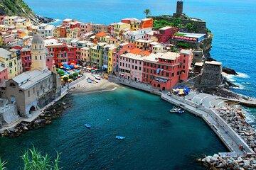 Private Cinque Terre, with Wines and Bruschetta, from Spezia port