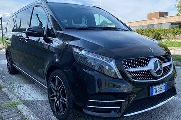 Private Limo Transfer from VCE Venice Airport to Cortina d'Ampezzo Max6Pax