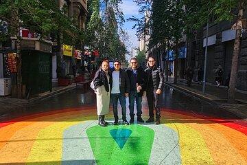 Small group transfer from Valparaiso/S.Antonio+Tour in Santiago