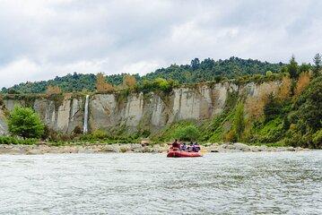 Boulders Scenic Float Tour on the Rangitikei River