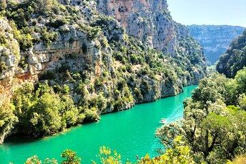 Private Picnic Boat Ride & Lavender fields in Gorges du Verdon