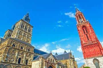 Maastricht Scavenger Hunt and Highlights Self-Guided Tour