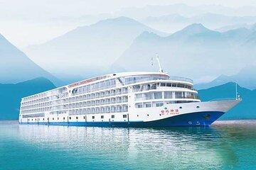 Century Cruises Chongqing to Yichang Yangzte River Tour