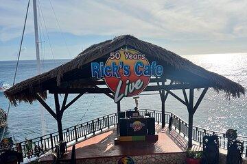 Private Tour Negril 7 miles Beach & Rick's Cafe From Montego Bay