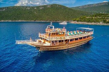 Full-Day Boka Bay Cruise Tour from Budva with Guide