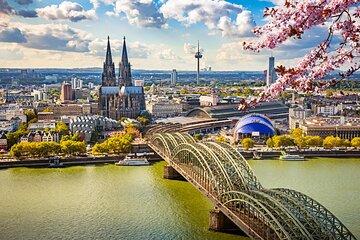Private transfer from Bruges to Cologne, 2h Stop in Maastricht