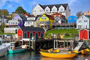 Lunenburg and Mahone Bay 4-Hour Private Escape from Halifax