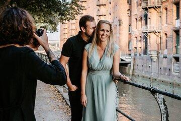 Photoshoot tour in Hamburg with professional photographer