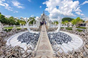 Chiang Mai White and Blue Temple Black Museum and Golden Triangle