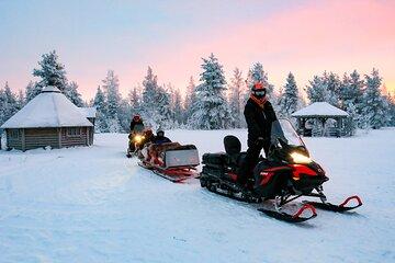 Family Snowmobile Sledge Ride in Rovaniemi