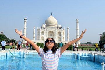Taj Mahal and Agra Same Day Returning Car trip from Delhi