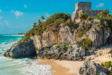 Private Tour to Tulum Ruins with 2 Cavern Cenotes with Lunch