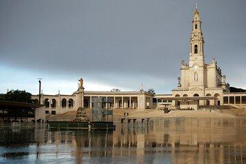 Faith and Heritage Tour – Fatima & Battle Day Trip from Porto