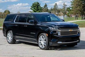 Arrival Transfer: Pearson Airport YYZ to Toronto by Luxury SUV