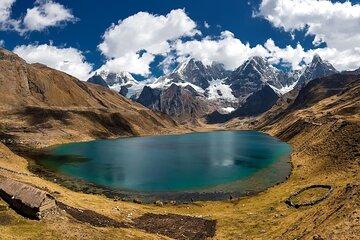 6 days in Huayhuash Mini Trek Siula Grande Mountain
