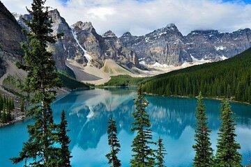 7-Day Premium Small-Group Banff, Columbia, Moraine and Yoho Tour