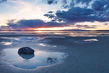 Lodging at Old Faithful Yellowstone&Grand Teton Small Group 4-day