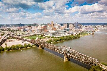 Cincinnati Adventure Scavenger Hunt and Sports