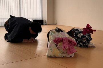 Japanese Dance Experience for Foreign Visitors to Japan