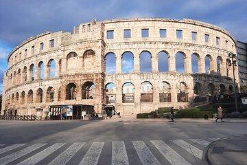 Pula 2 Hour Private Tour in English or Czech Language