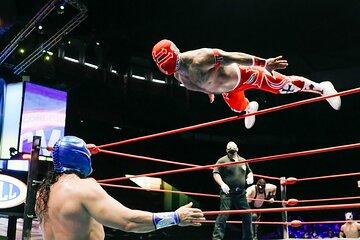 Night wrestling experience in Mexico City