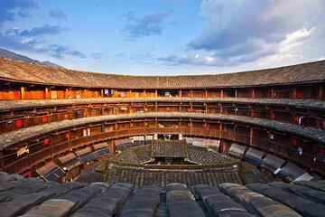 Private Transfer between Xiamen City and Yongding Hakka Tulou