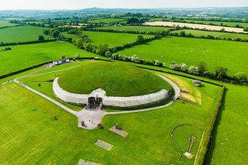 Private Newgrange and Monasterboice Tour with Expert Guide